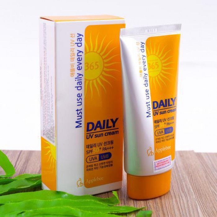 Kem Chống Nắng DAILY UV Sun Cream SPF50+ PA+++